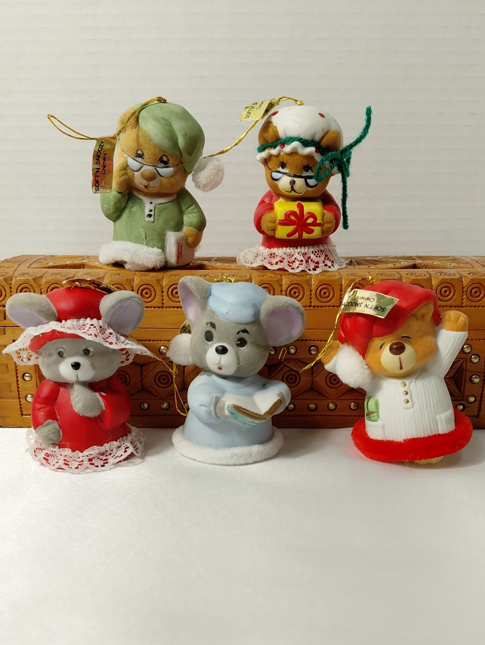 5 Jasco Bisque Soft & Snoozy Chimers - Vintage
